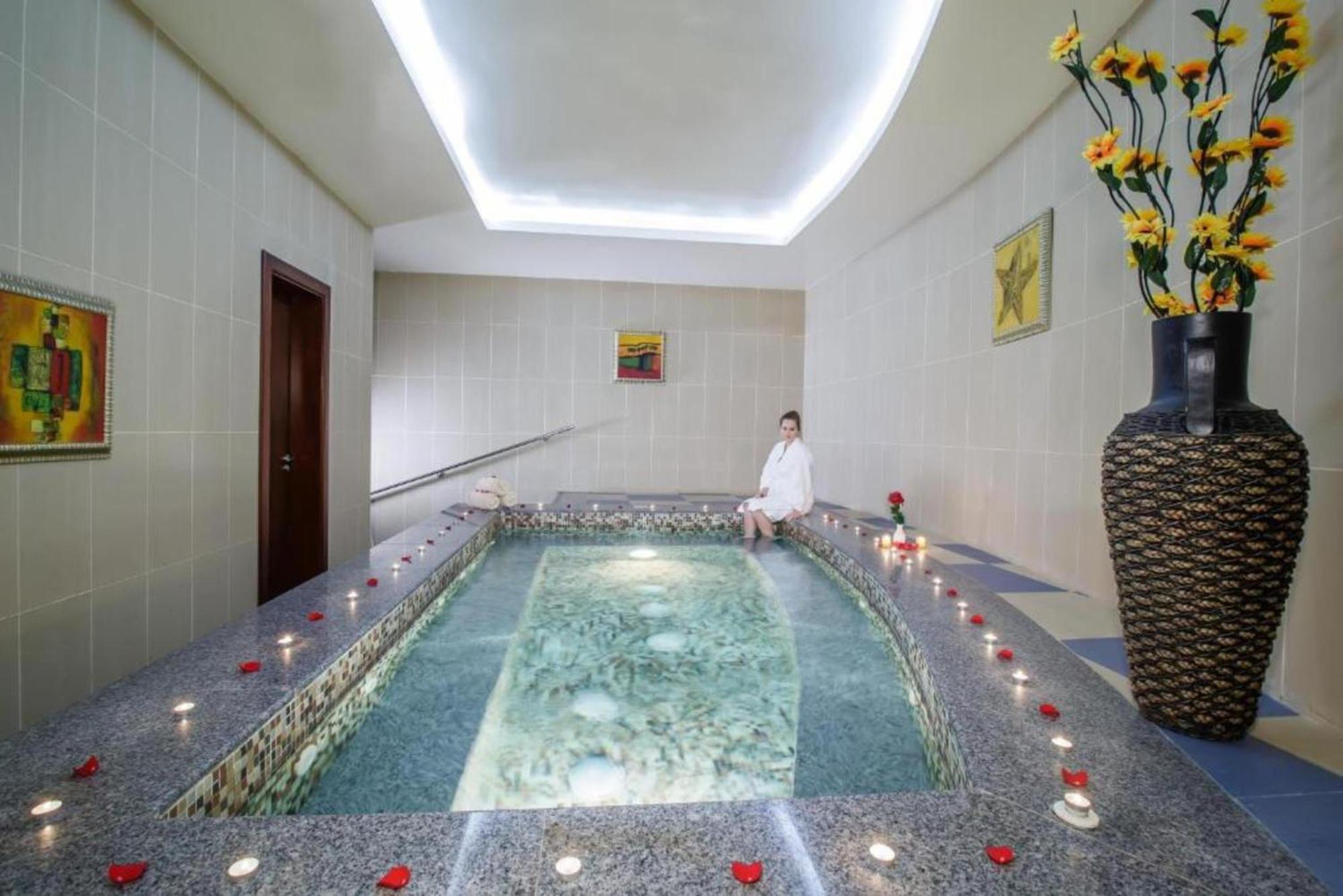 Dancenter Luxe Corniche Hotel Formerly Concorde Hotel Фуджейра Екстериор снимка