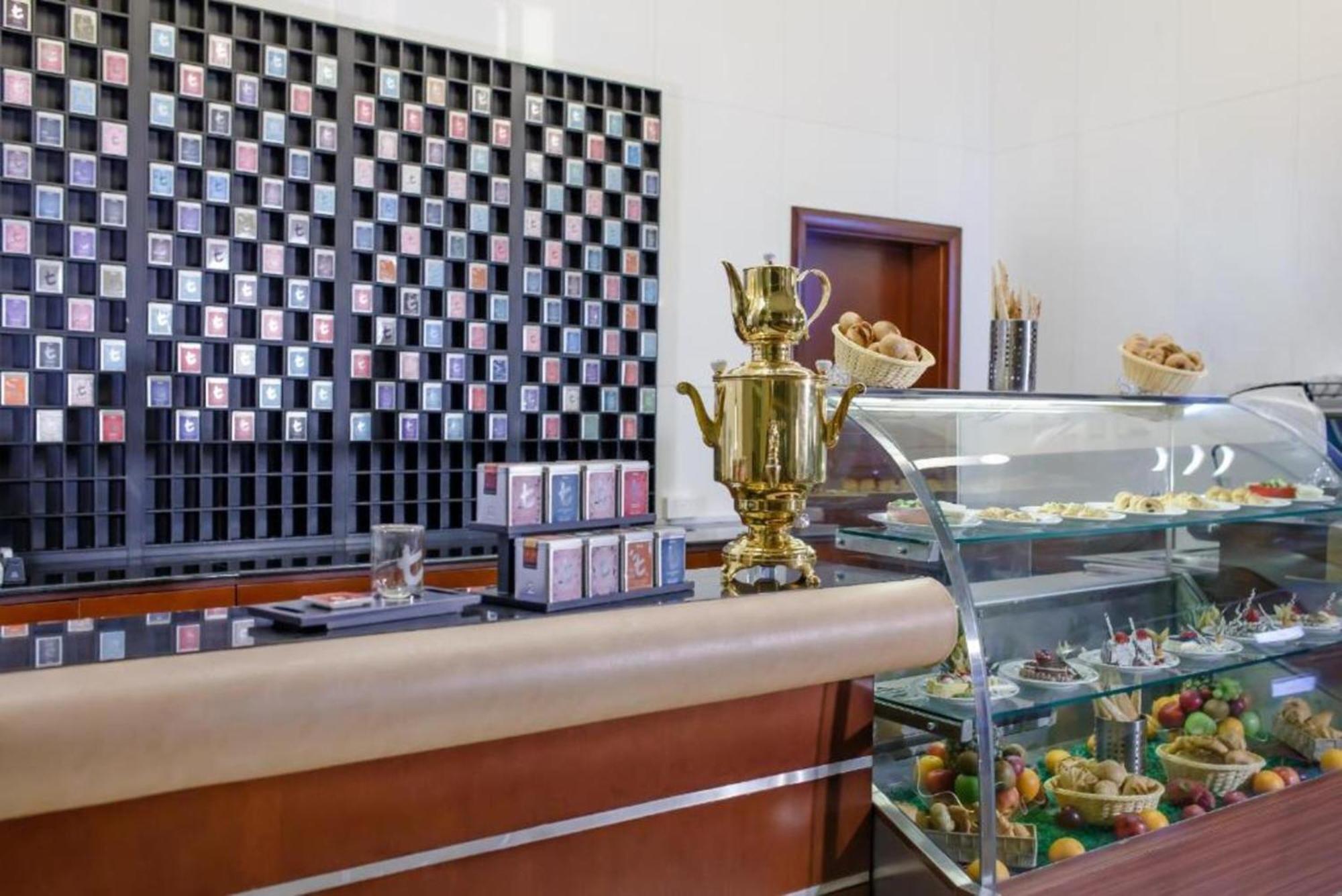 Dancenter Luxe Corniche Hotel Formerly Concorde Hotel Фуджейра Екстериор снимка