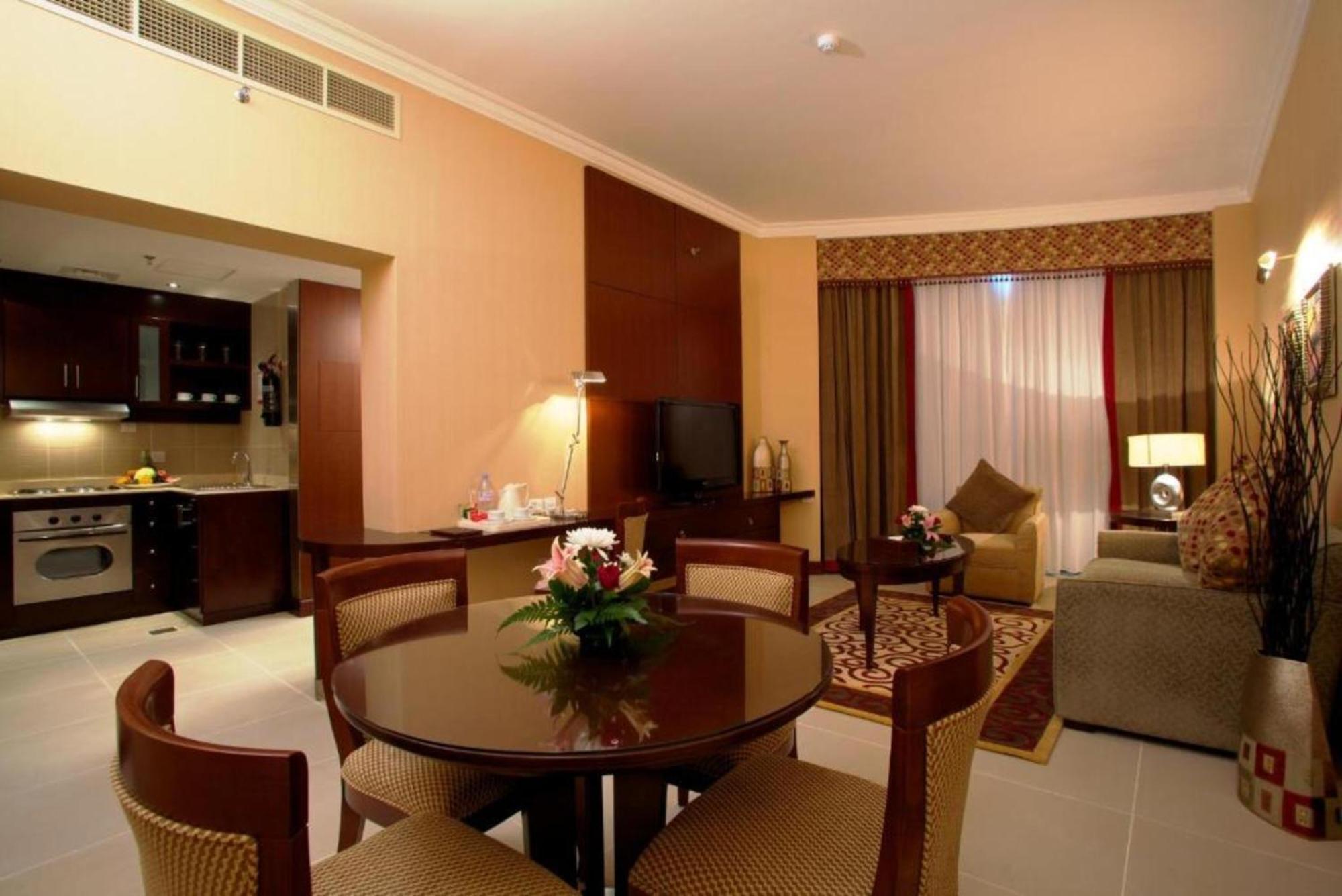 Dancenter Luxe Corniche Hotel Formerly Concorde Hotel Фуджейра Екстериор снимка