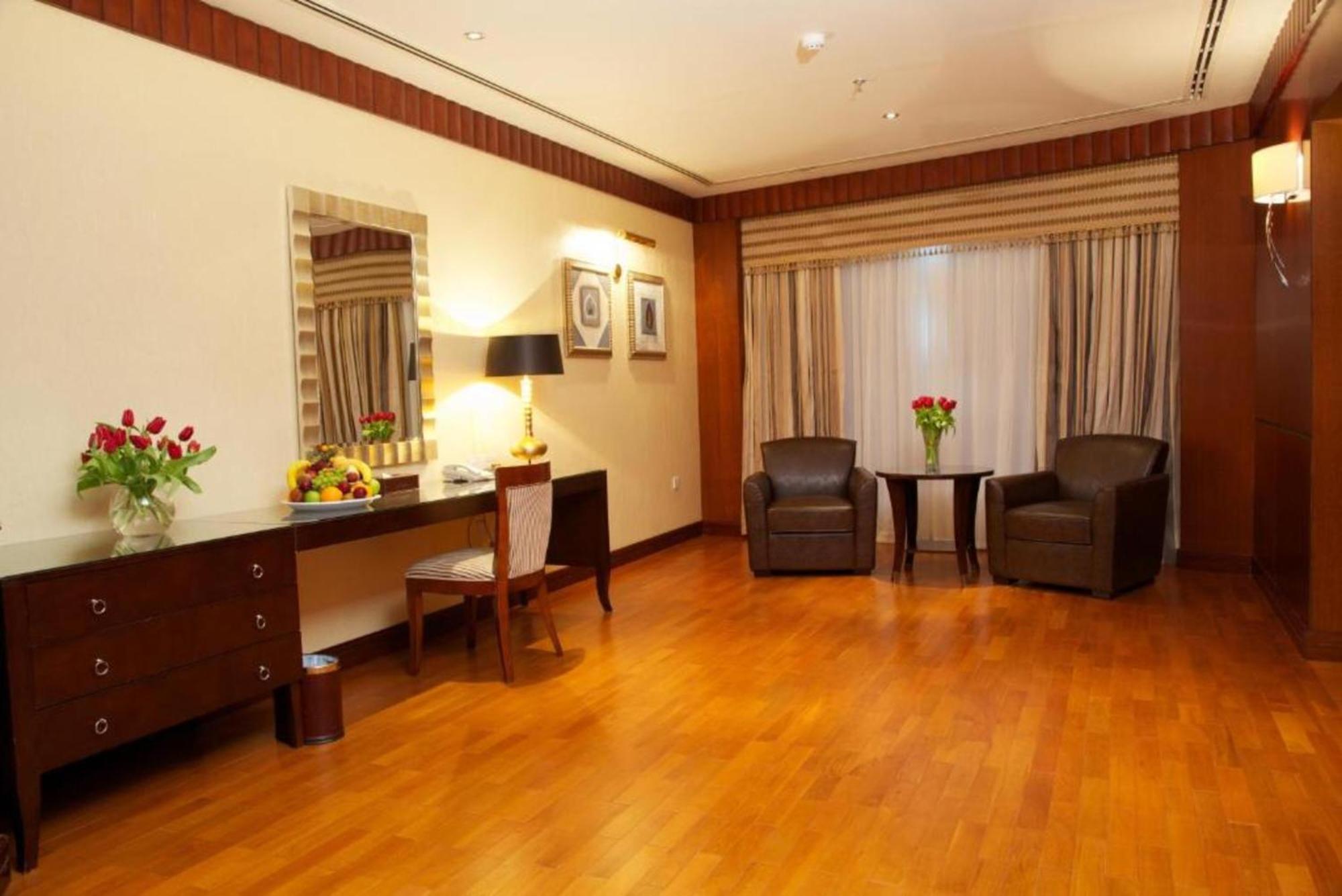 Dancenter Luxe Corniche Hotel Formerly Concorde Hotel Фуджейра Екстериор снимка