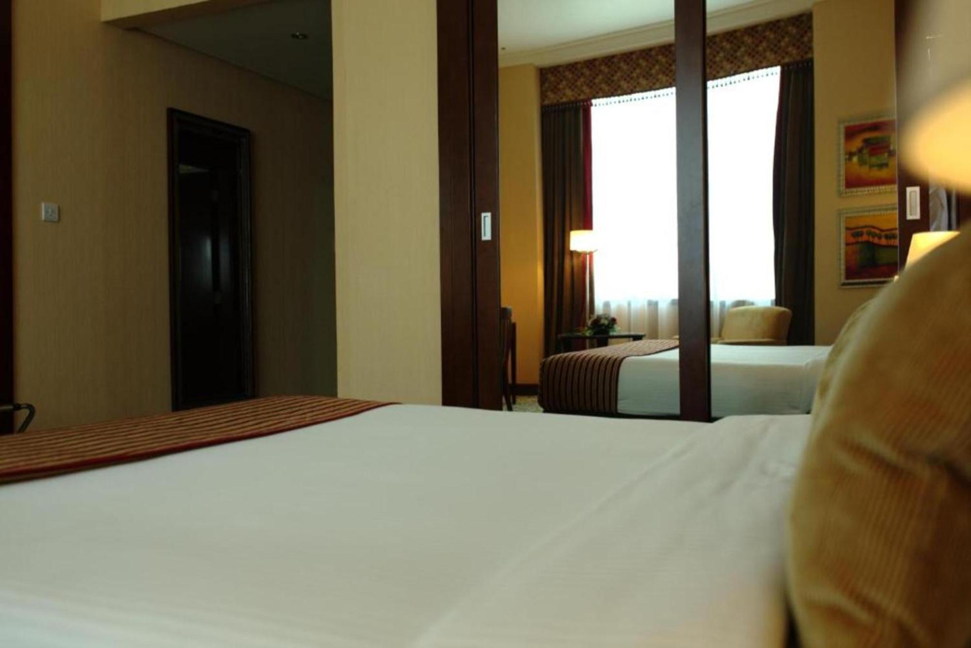 Dancenter Luxe Corniche Hotel Formerly Concorde Hotel Фуджейра Екстериор снимка