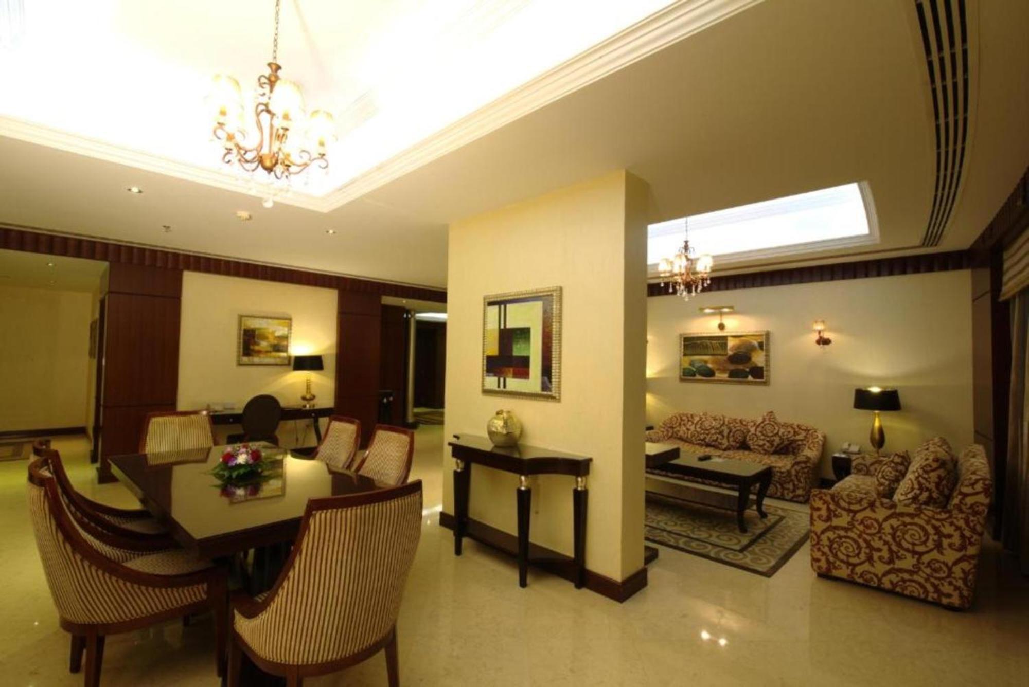 Dancenter Luxe Corniche Hotel Formerly Concorde Hotel Фуджейра Екстериор снимка
