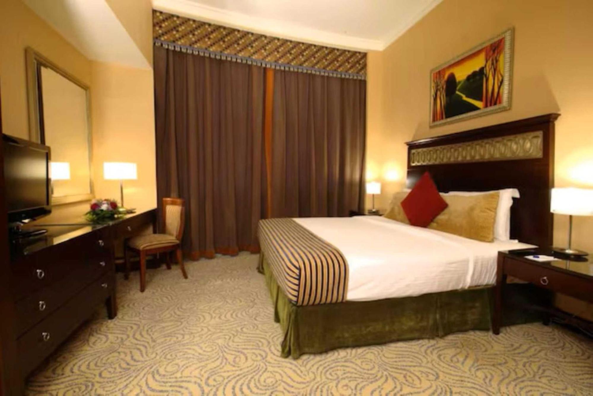 Dancenter Luxe Corniche Hotel Formerly Concorde Hotel Фуджейра Екстериор снимка